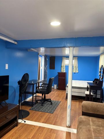 23037 88th Avenue, Bellerose Manor, NY 11427