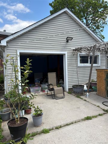 23037 88th Avenue, Bellerose Manor, NY 11427