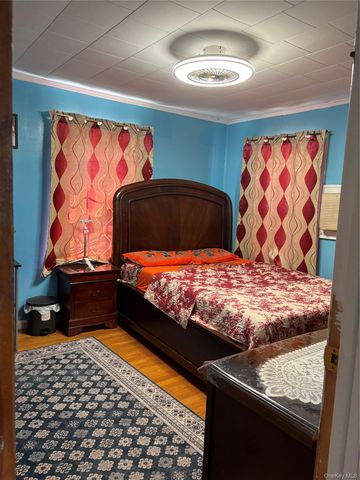 23037 88th Avenue, Bellerose Manor, NY 11427