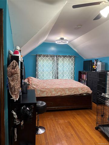 23037 88th Avenue, Bellerose Manor, NY 11427