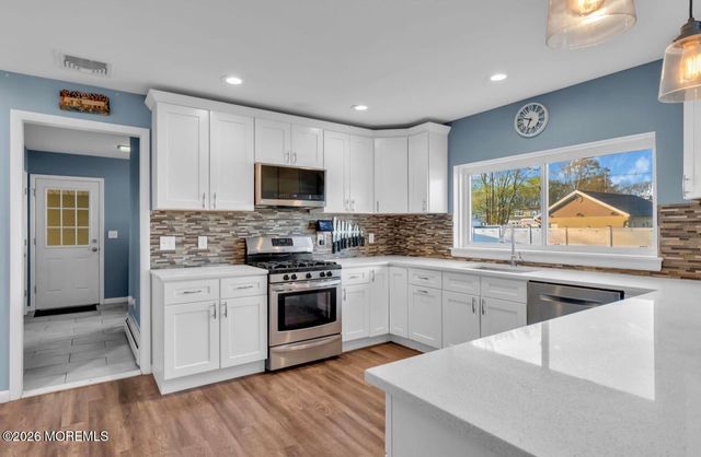 210 Springlawn Avenue, Matawan, NJ 07747