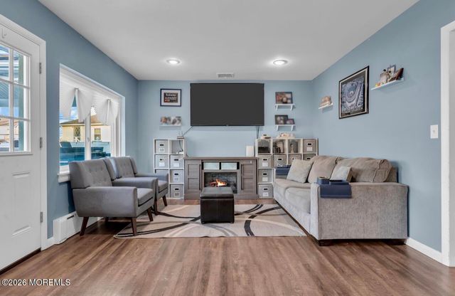 210 Springlawn Avenue, Matawan, NJ 07747