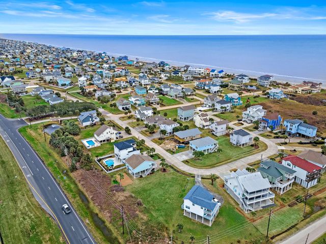 14426 Spyglass Circle, Galveston, TX 77554