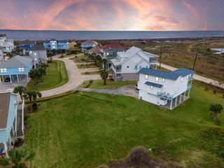 14426 Spyglass Circle, Galveston, TX 77554