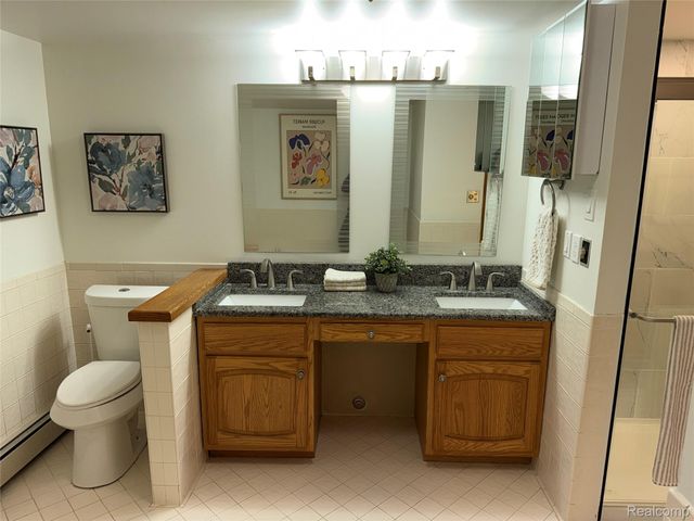 23211 Glenbrook Street, St. Clair Shores, MI 48082