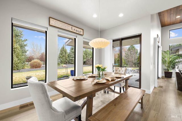 3672 W Red Jade Ct, Meridian, ID 83646