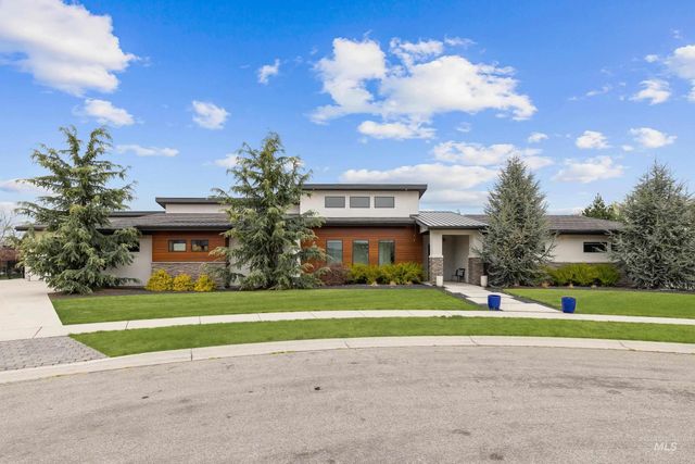 3672 W Red Jade Ct, Meridian, ID 83646