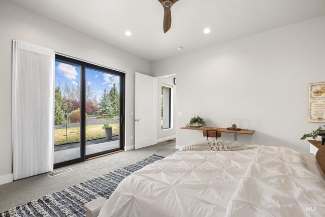 3672 W Red Jade Ct, Meridian, ID 83646