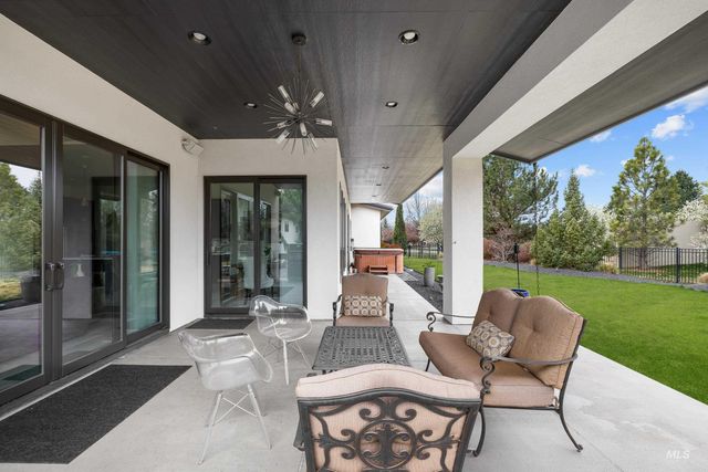 3672 W Red Jade Ct, Meridian, ID 83646