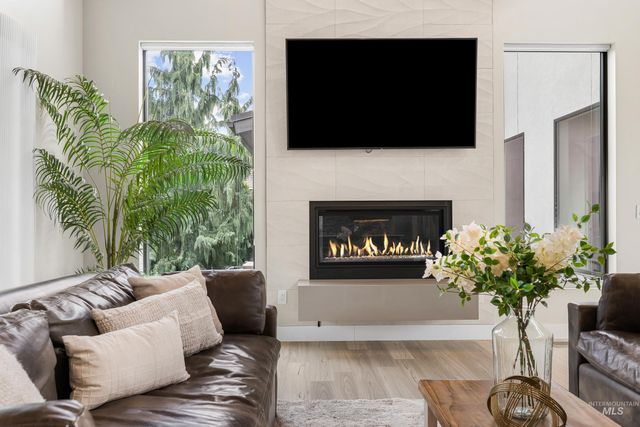 3672 W Red Jade Ct, Meridian, ID 83646