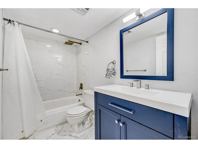 580 Vance St A, Lakewood, CO 80226