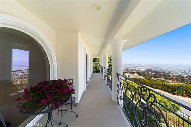29603 Highpoint Road, Rancho Palos Verdes, CA 90275