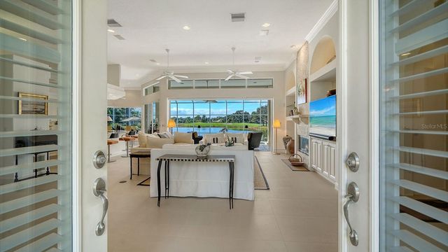 8108 COLLINGWOOD COURT, University Park, FL 34201