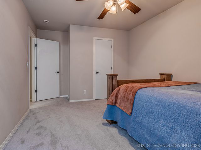 19 E Fairlane Court, Sapulpa, OK 74066