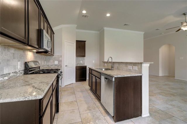 330 Briar Park DR, Georgetown, TX 78626