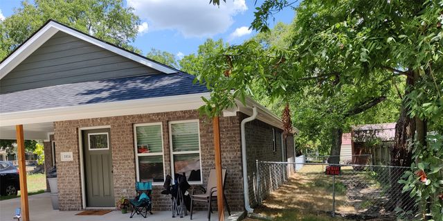 1014 Pine Street, Bonham, TX 75418