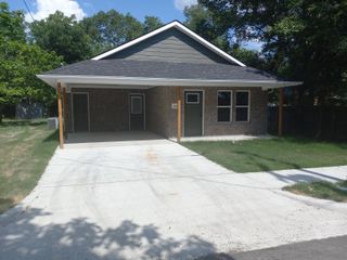 1014 Pine Street, Bonham, TX 75418