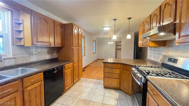 1901 15th Avenue, Parkersburg, WV 26101