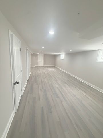 8926 S Paxton Avenue, Chicago, IL 60617