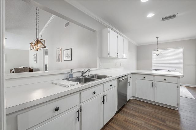 8831 HAMPDEN DRIVE, Tampa, FL 33626