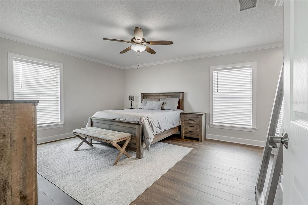 Image 24 of property listing at 8831 HAMPDEN DRIVE, Tampa, FL 33626