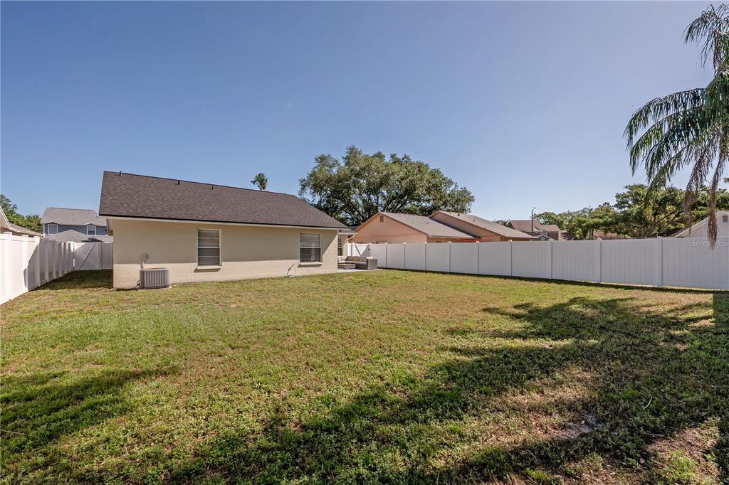 Image 43 of property listing at 8831 HAMPDEN DRIVE, Tampa, FL 33626