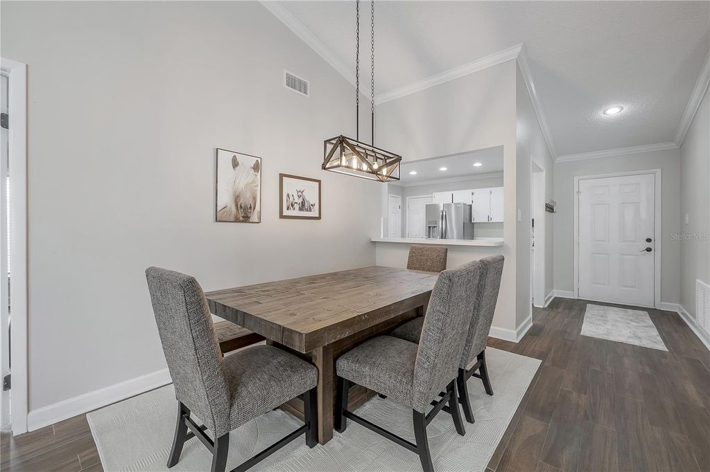 Image 8 of property listing at 8831 HAMPDEN DRIVE, Tampa, FL 33626