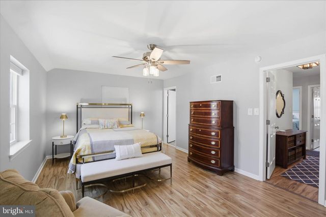 130 OAK KNOLL CIR, Millersville, PA 17551