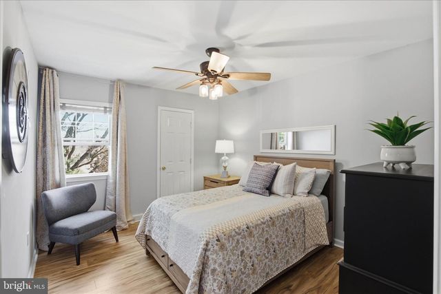 130 OAK KNOLL CIR, Millersville, PA 17551