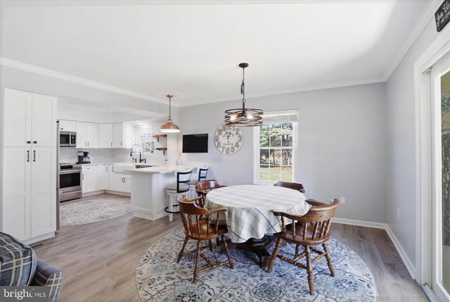 130 OAK KNOLL CIR, Millersville, PA 17551