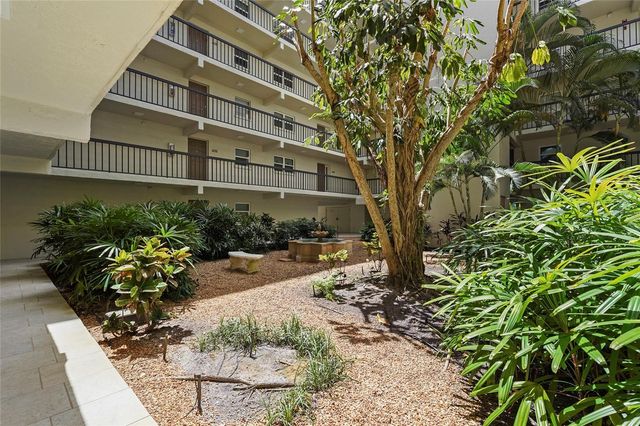 3240 GULF OF MEXICO DRIVE B104, Longboat Key, FL 34228