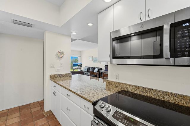 3240 GULF OF MEXICO DRIVE B104, Longboat Key, FL 34228