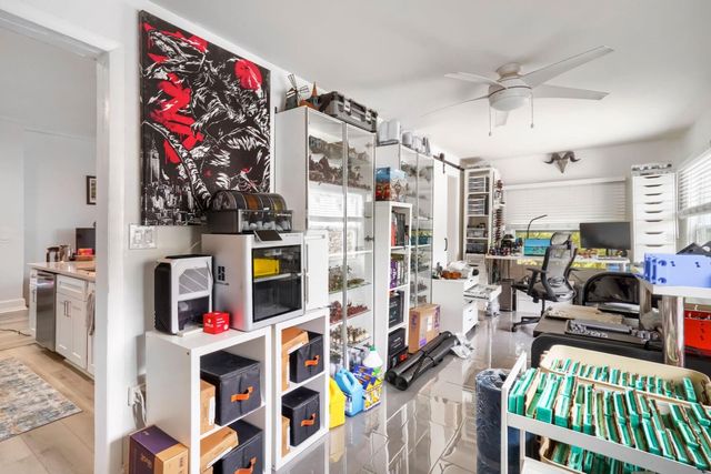 940 25TH STREET N, St Petersburg, FL 33713