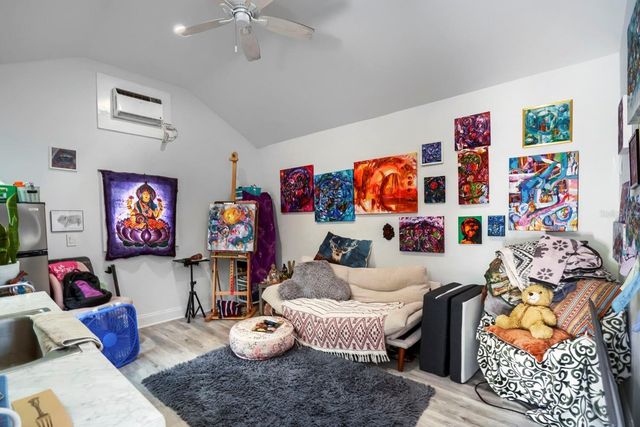 940 25TH STREET N, St Petersburg, FL 33713