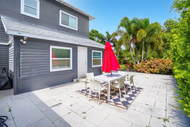 940 25TH STREET N, St Petersburg, FL 33713