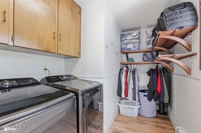 21818 Cloverleaf Road, Chugiak, AK 99567