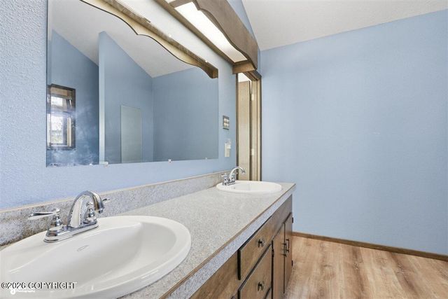 21818 Cloverleaf Road, Chugiak, AK 99567