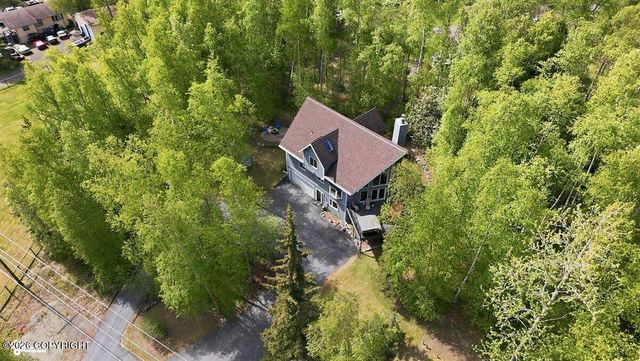 21818 Cloverleaf Road, Chugiak, AK 99567