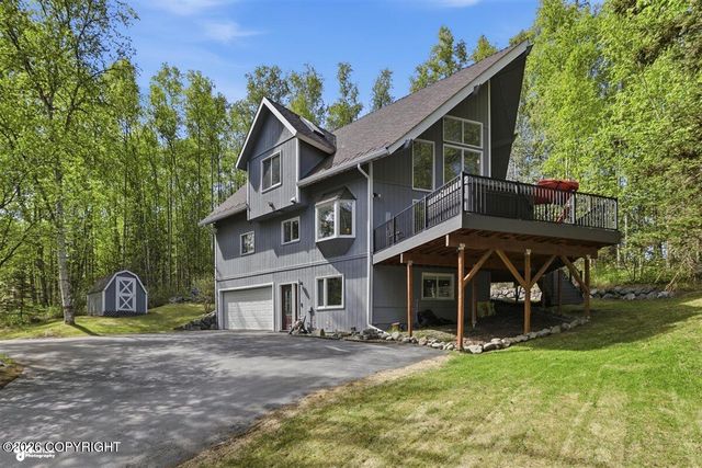 21818 Cloverleaf Road, Chugiak, AK 99567