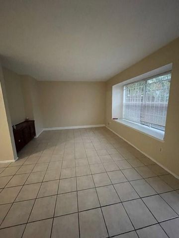 7141 Chasewood Drive, Houston, TX 77489