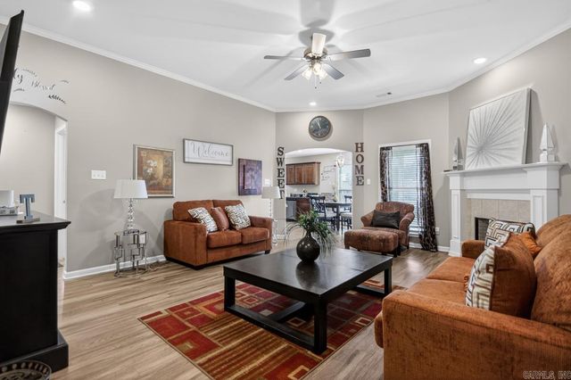 5455 Heritage Valley Dr, Benton, AR 72019