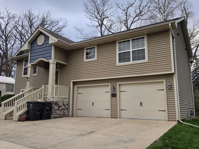 3828 W Cypress DRIVE, Lake Geneva, WI 53147