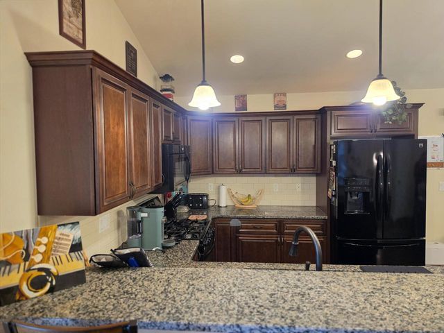 3828 W Cypress DRIVE, Lake Geneva, WI 53147