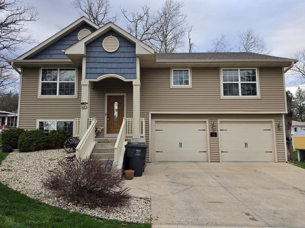 3828 W Cypress DRIVE, Lake Geneva, WI 53147