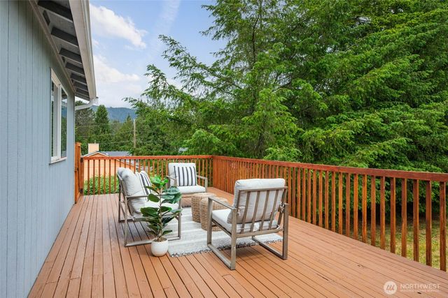 12009 169th Drive NE, Arlington, WA 98223