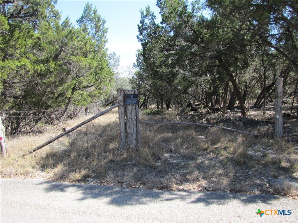 678 Cannan Road, Canyon Lake, TX 78133