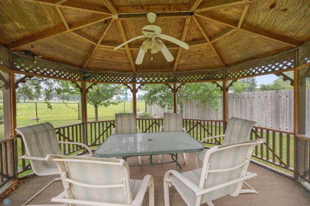 437 10th Avenue E, West Fargo, ND 58078