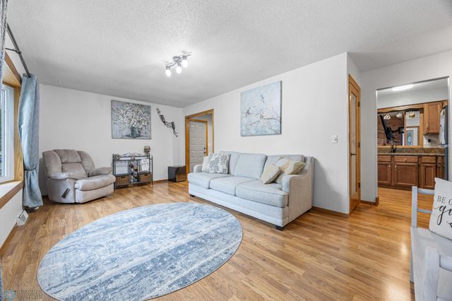 437 10th Avenue E, West Fargo, ND 58078