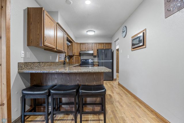 437 10th Avenue E, West Fargo, ND 58078