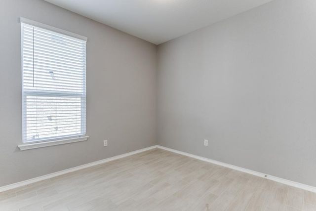 1100 Desaix DR, Georgetown, TX 78628